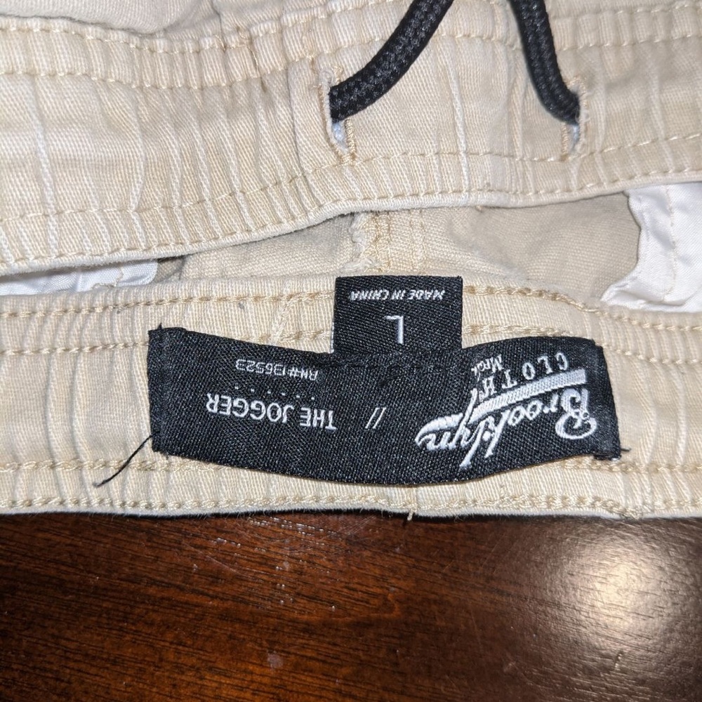 Large, Brooklyn cloth khaki pants